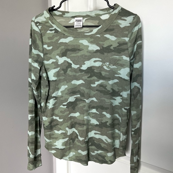 PINK Victoria's Secret Tops - Victoria’s Secret Pink long sleeve shirt